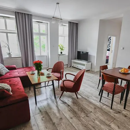 Apartment Czerwony De Lux Dla 4 Osob Katowice Chorzow